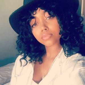 Meet your Posher, Madison